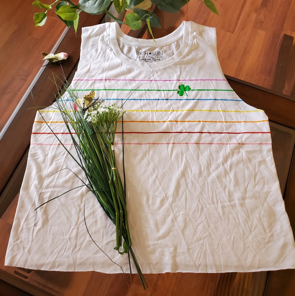 Fifth sun teet top